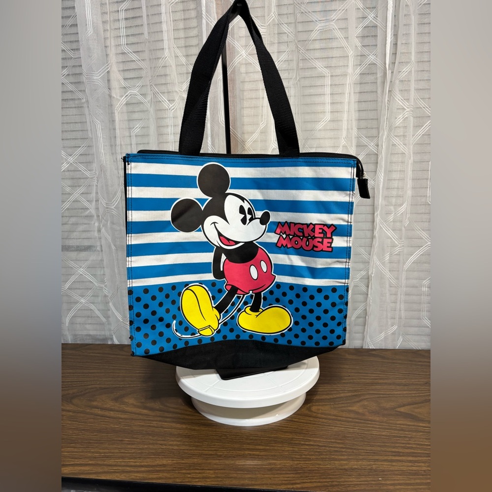 Disney Mickey Mouse Tote 15x12.5w perfect for beach the kids picnics or travel